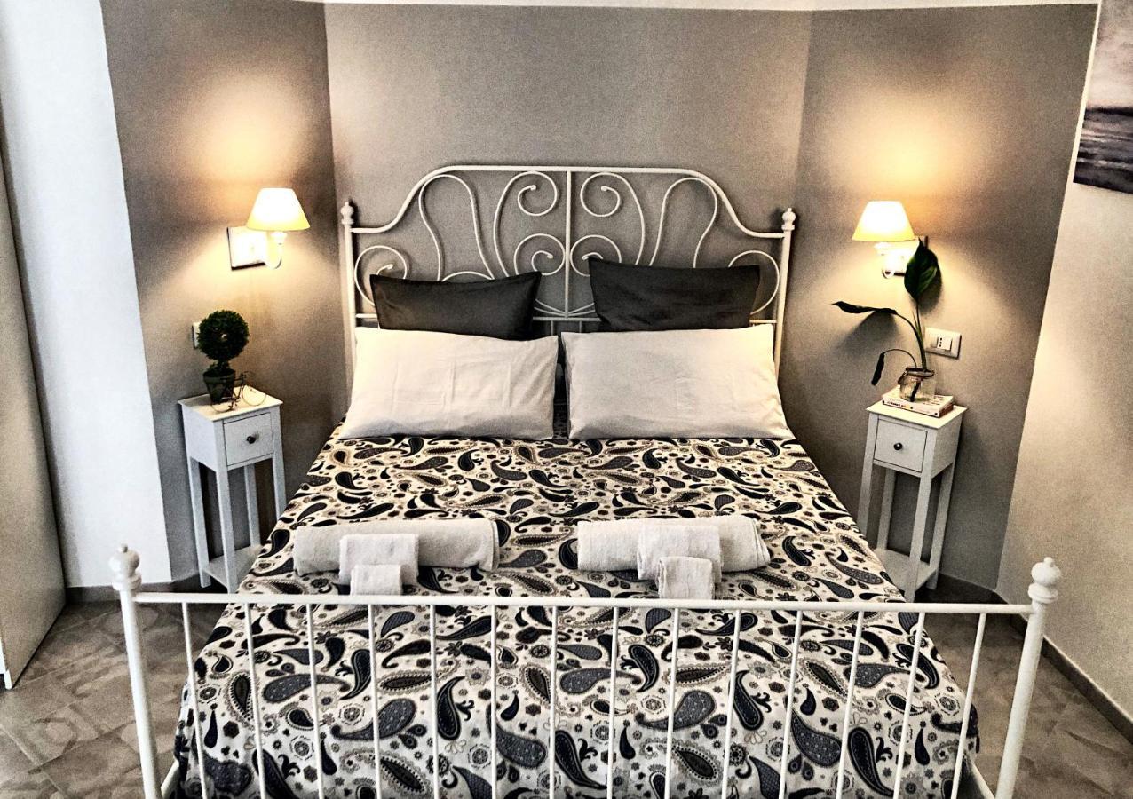 נאפולי B&B Il Balconcino A Santa Chiara מראה חיצוני תמונה
