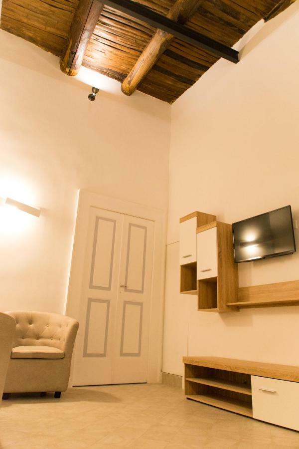נאפולי B&B Il Balconcino A Santa Chiara מראה חיצוני תמונה